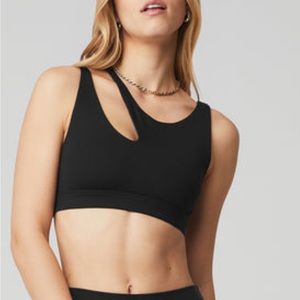 Alo - NWOT LPeak bra in black, size XS